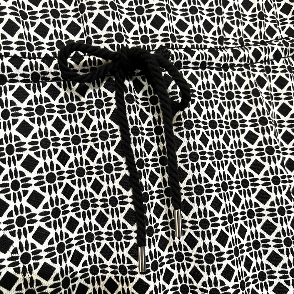 T By Talbots Drawstring Waist Short Sleeve Geomet… - image 6